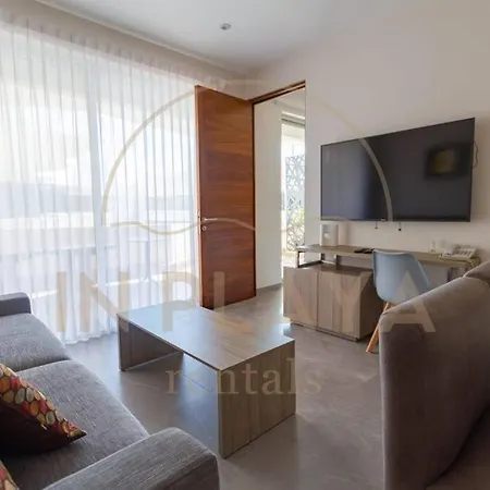 Luxury Condo, 2Br Ph, 3Ba, Private Rooftop, Sauna